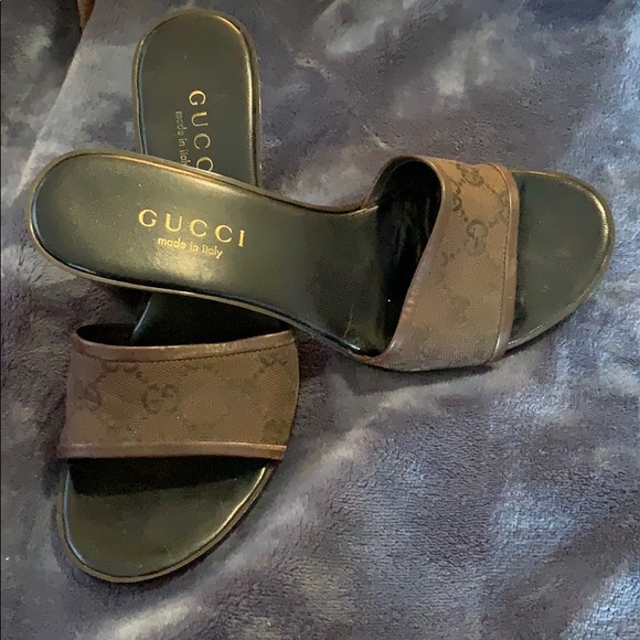 chunky gucci slides